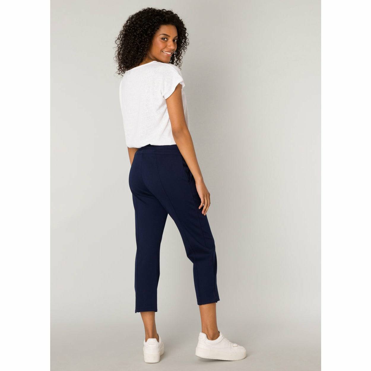 Pull on regular size Capris