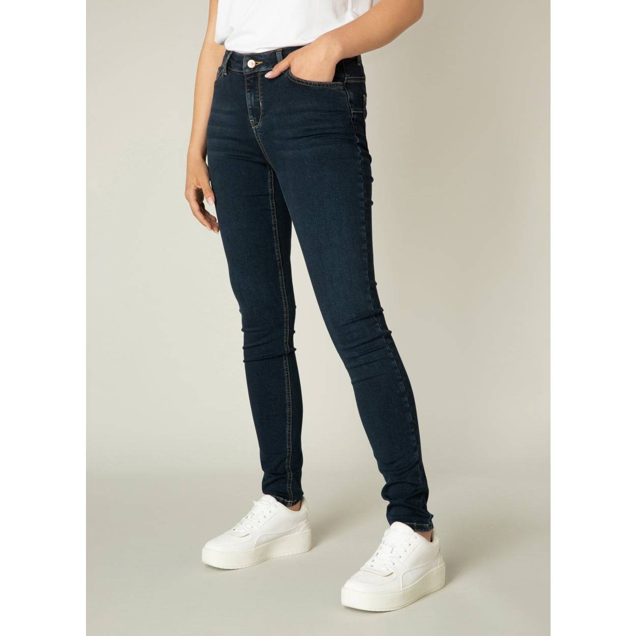 "Joy"- Best Fitting Jean