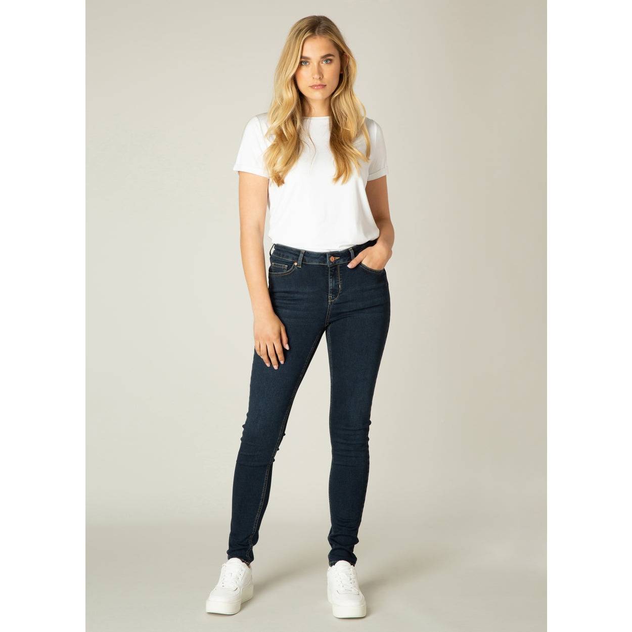 "Joy"- Best Fitting Jean