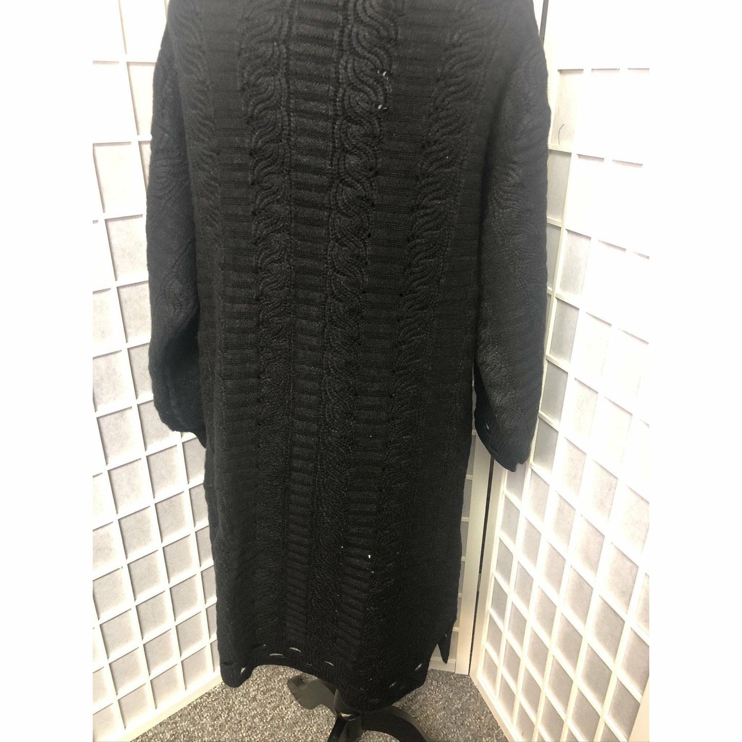 Sweater/Cardigan - Cable Knit