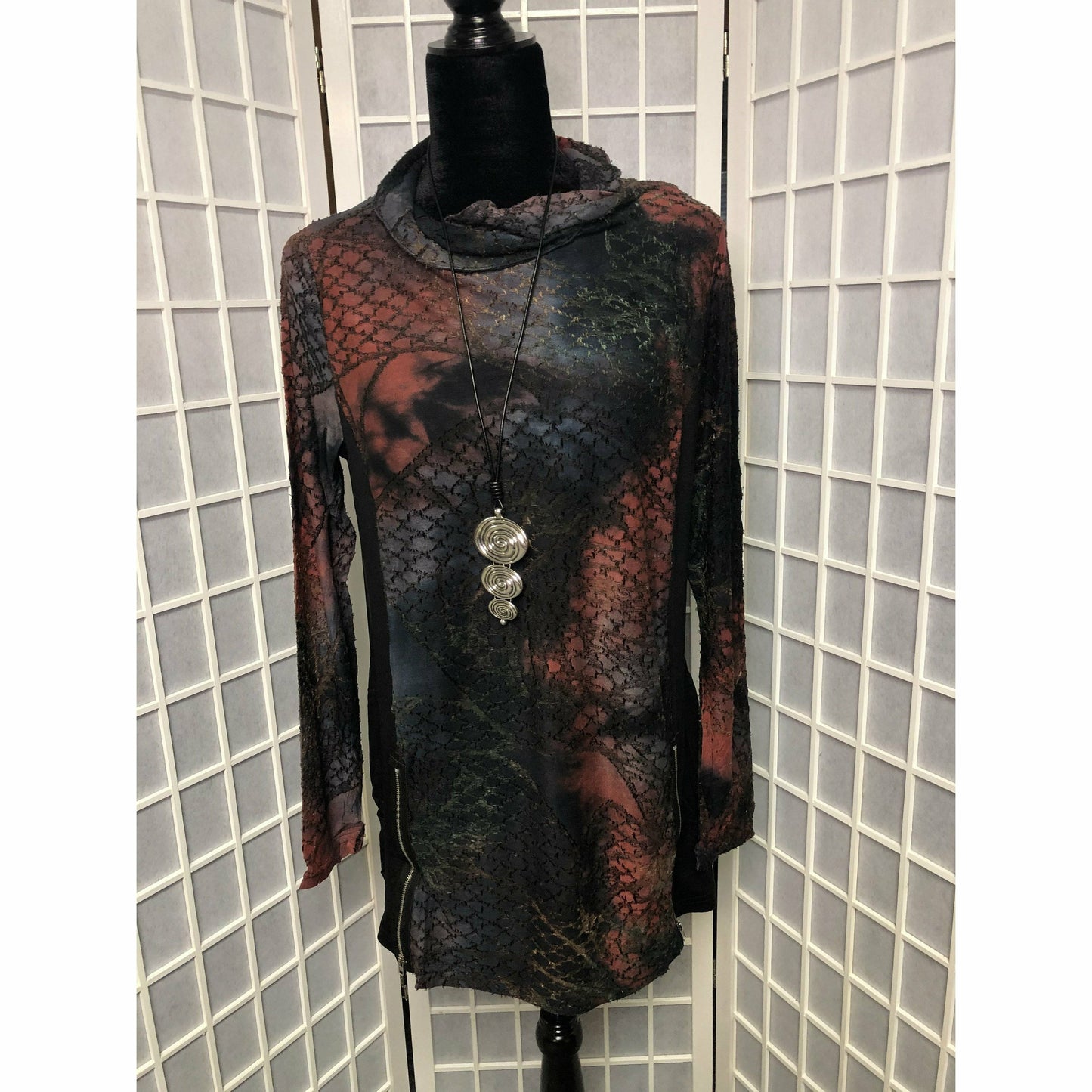 Tunic - Mixed Media - Black/Red