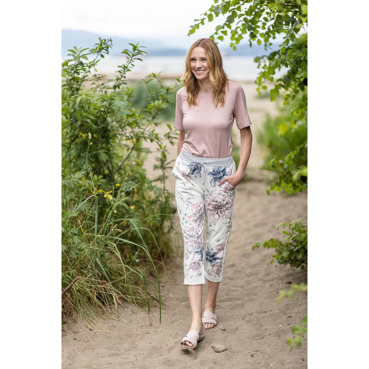 Floral Stretch Cotton Pant - White